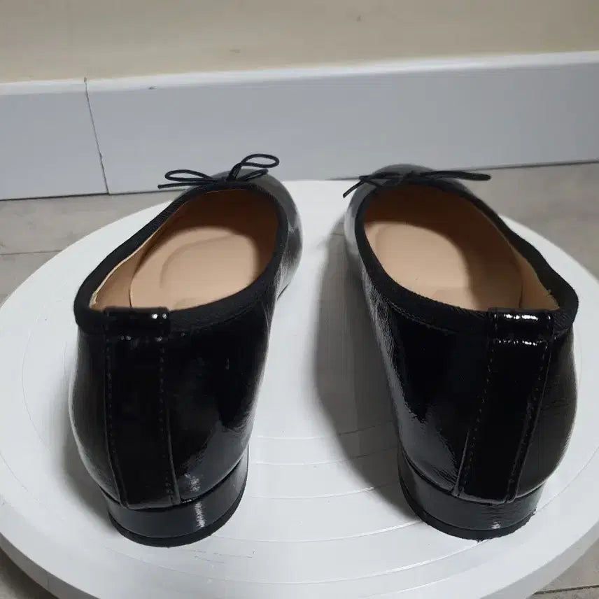 [BUNJANG] SAPPUN Lovellie Enamel Ribbon Flats 230mm / SAPPUN 사뿐 러벨리 에나멜 리본 플랫슈즈 230mm (거의새것)