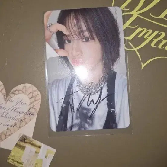 [BUNJANG] IVE Yujin Signed Photocard Album Photocard Bundle Set / 아이브 IVE 유진 싸포 싸인 포카 앨포 시세킹 공굿점 폭덤 분철