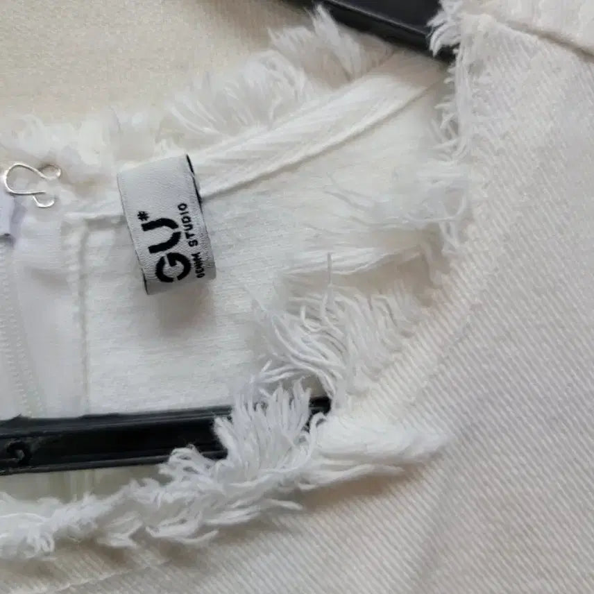 [BUNJANG] GU White Midi Dress / 브랜드 GU 면100퍼 화이트 미디길이 원피스