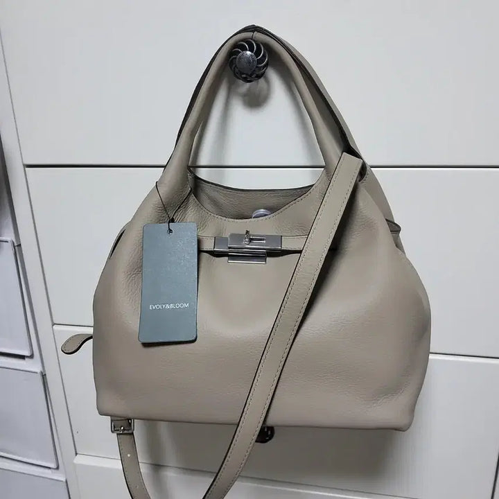 [BUNJANG] Leather Handbag / 가죽백(새제품)