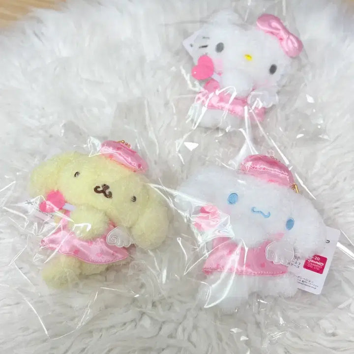 [BUNJANG] Nakayoshi Yumemiru Pink Angel Cinnamoroll Keychain / 나카요시 유메미루 핑크 엔젤 시나모롤 키링