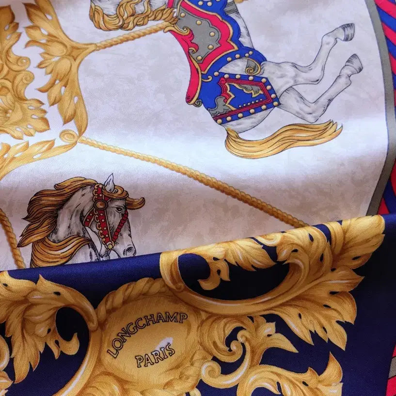 [BUNJANG] Longchamp Italian Silk Scarf / 롱샴 회전목자 이태리 실크 스카프