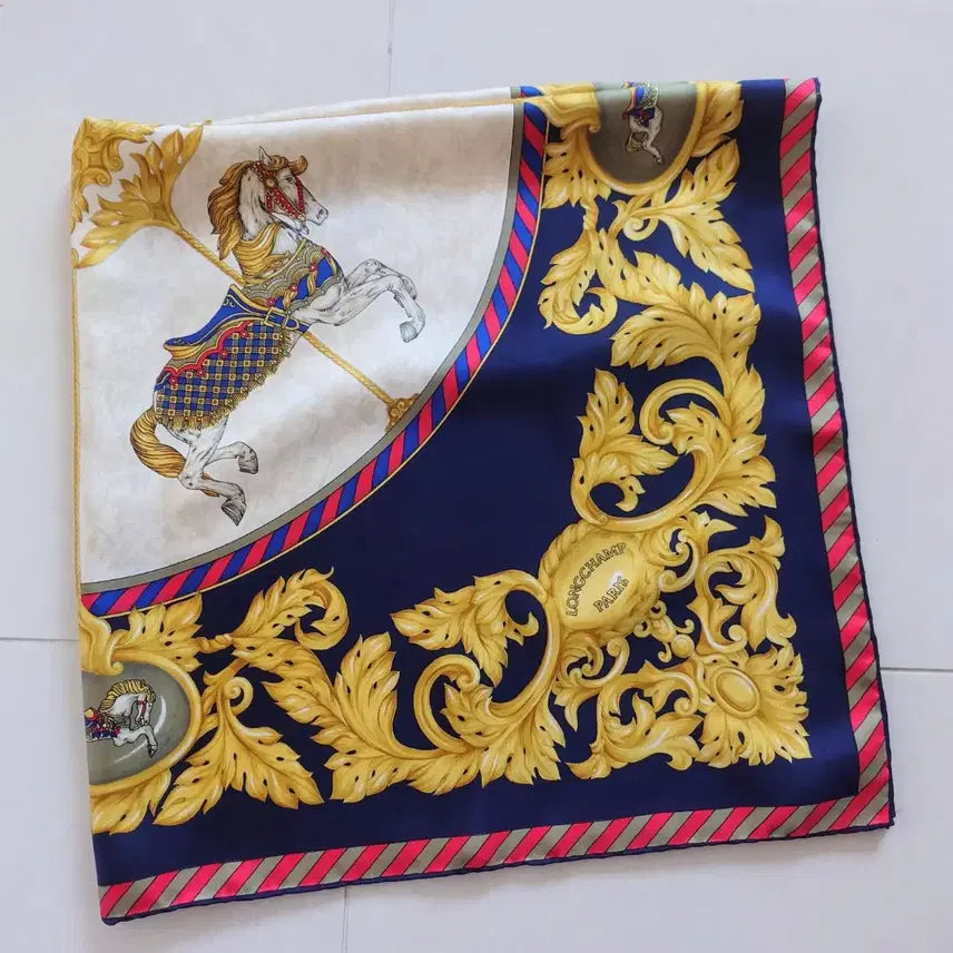 [BUNJANG] Longchamp Italian Silk Scarf / 롱샴 회전목자 이태리 실크 스카프