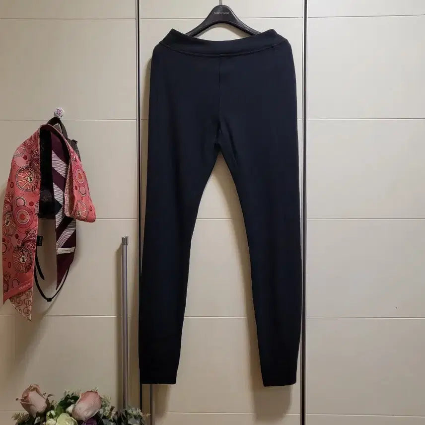 [BUNJANG] LOLE Montreal Black Leggings Pants (Size 55) / LOLE 롤리(몬트리올) 블랙 레깅스팬츠(55)