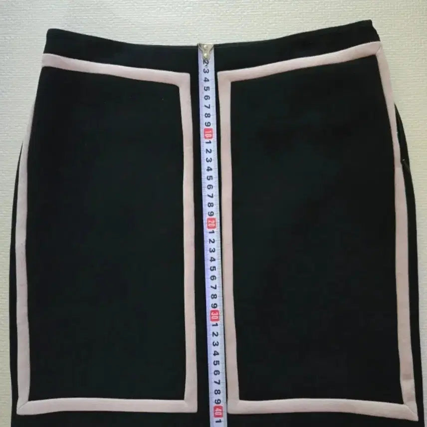 [SOLD OUT] 미샤 블랙 배색 미니스커트