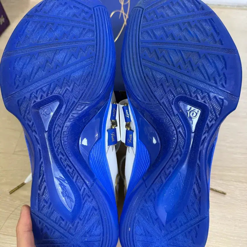 [BUNJANG] KD 4 Real MVP Sneakers / Kd 4 real MVP 260