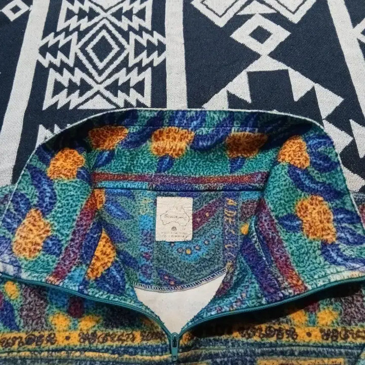 [BUNJANG] SAMSOUSAN 90s Blue Multi-color Ethnic Navajo Pattern Half-Zip Up / SAMSOUSAN 90s 블루 멀티컬러 에스닉 나바호 페턴 하프집업 반집