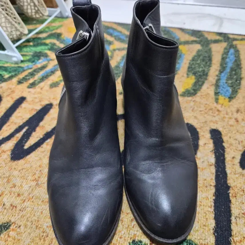 [BUNJANG] Karen White Black Leather Ankle Boots / 카렌화이트 블랙 가죽 앵클 부츠
