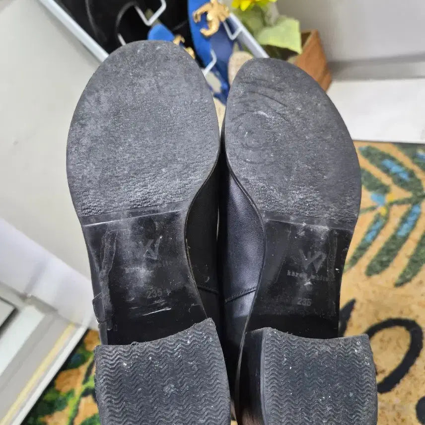 [BUNJANG] Karen White Black Leather Ankle Boots / 카렌화이트 블랙 가죽 앵클 부츠