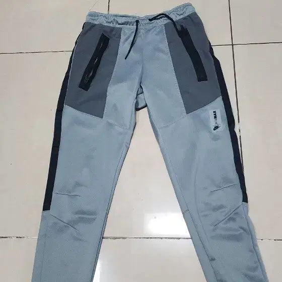 [BUNJANG] Nike Air Max Trousers Jogger Pants (Size S) / 나이키 에어맥스 트라우저 조거팬츠 31~