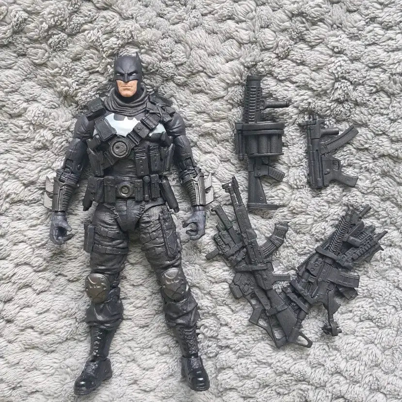 [BUNJANG] DC McFarlane The Grim Knight Batman Figure / dc맥팔레인 메탈 더 그림 나이트 배트맨 피규어