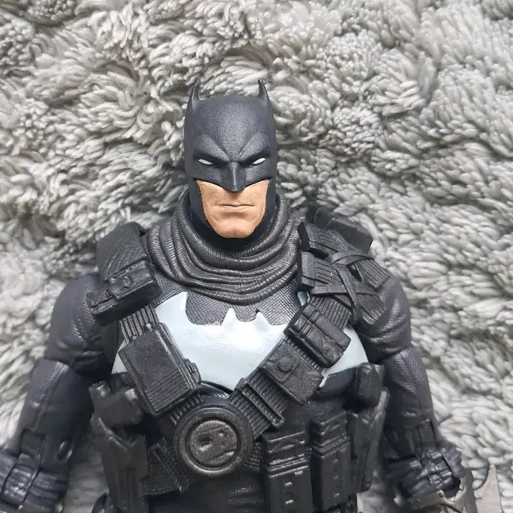 [BUNJANG] DC McFarlane The Grim Knight Batman Figure / dc맥팔레인 메탈 더 그림 나이트 배트맨 피규어