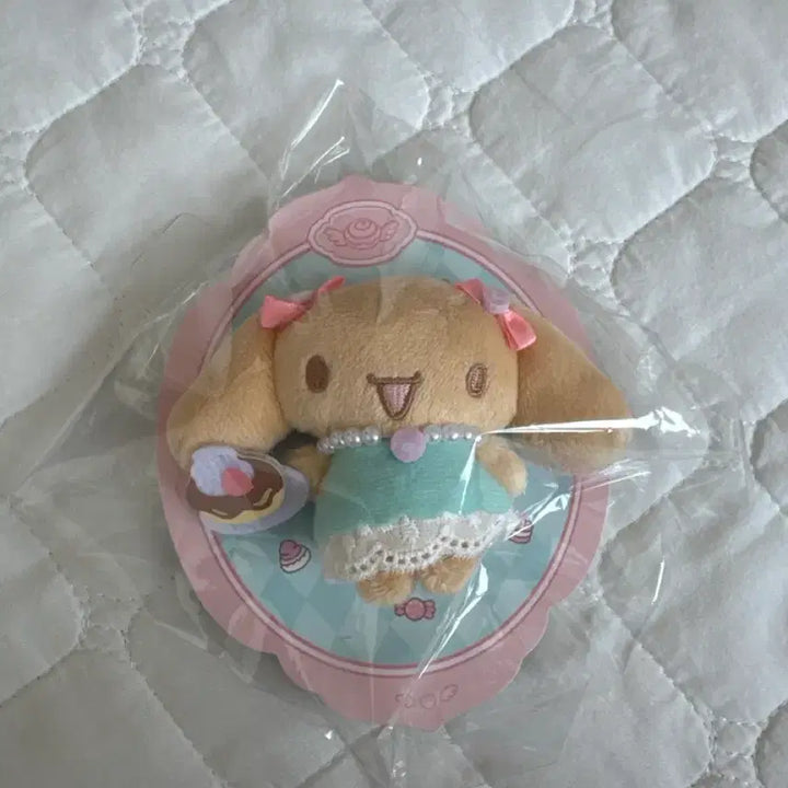 [SOLD OUT] 산리오 모카 브로치 뱃지