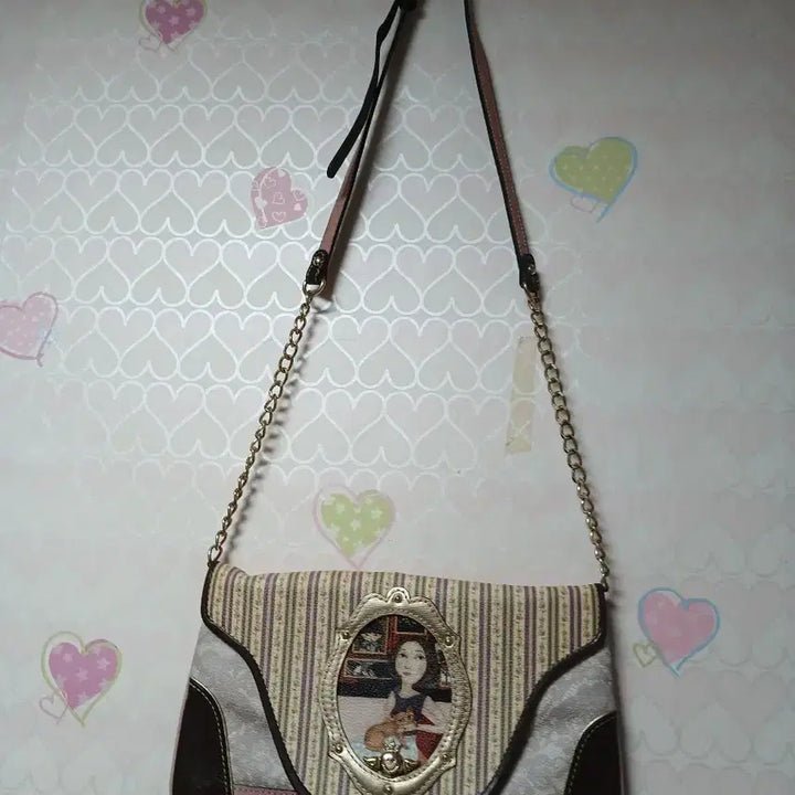 [BUNJANG] Illustrated Printing Chain Shoulder Bag / 일러스트 프린팅 체인 숄더백