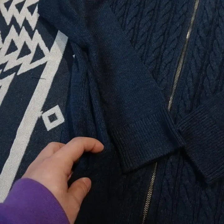 [BUNJANG] Tommy Hilfiger Cable Knit Cotton Zip-Up Cardigan / 타미힐피거 네이비 타미로고 케이블 꽈배기 패턴 코튼 니트집업 가디건 L