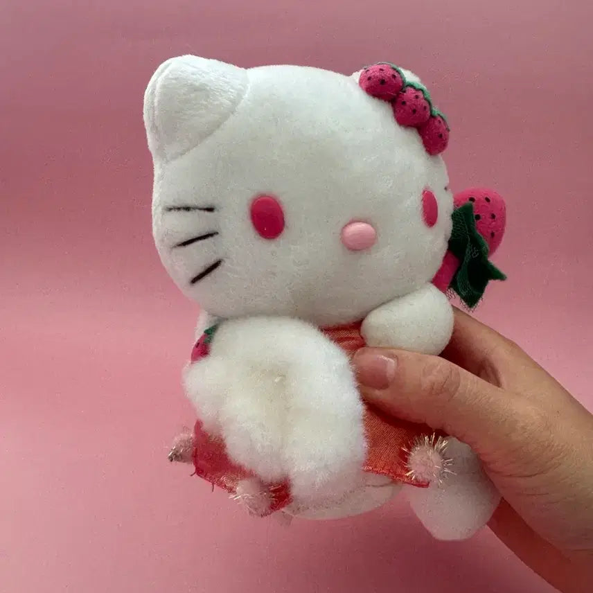 [BUNJANG] Classic Hello Kitty Strawberry Angel Kitty Doll / 고전키티 딸기키티 천사키티 키티인형