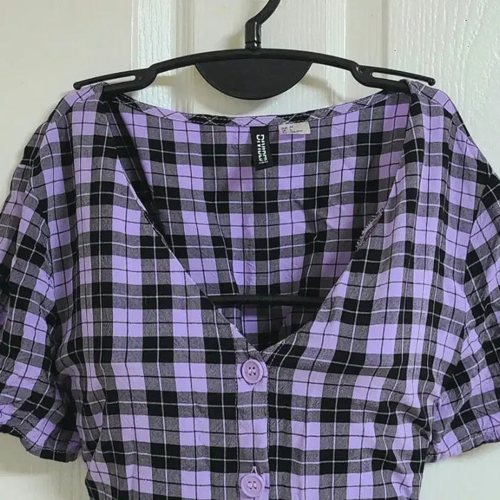 [BUNJANG] H&amp;M V-Neck Checkered Mini Dress / H&amp;M(에이치엔엠) 브이넥 체크 반팔 초미니 원피스
