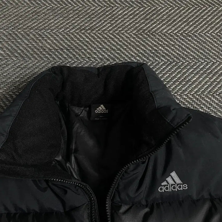 [BUNJANG] Adidas Embroidered Logo Duck Down Puffer Jacket Black / 아디다스 자수로고 덕 다운 푸퍼 패딩 블랙o 4841