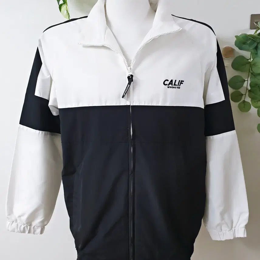 [BUNJANG] Who.A.U Unisex Windbreaker Jacket Black White / 후아유 남여공용 바람막이 90 95 블랙화이트 S