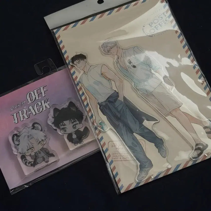 [BUNJANG] Offtrack Arctic Fox Acrylic Stand &amp; Coro-to Bundle Set / 오프트랙 북극여우 아크릴 스탠드 코롯토 일괄 레진 봄툰