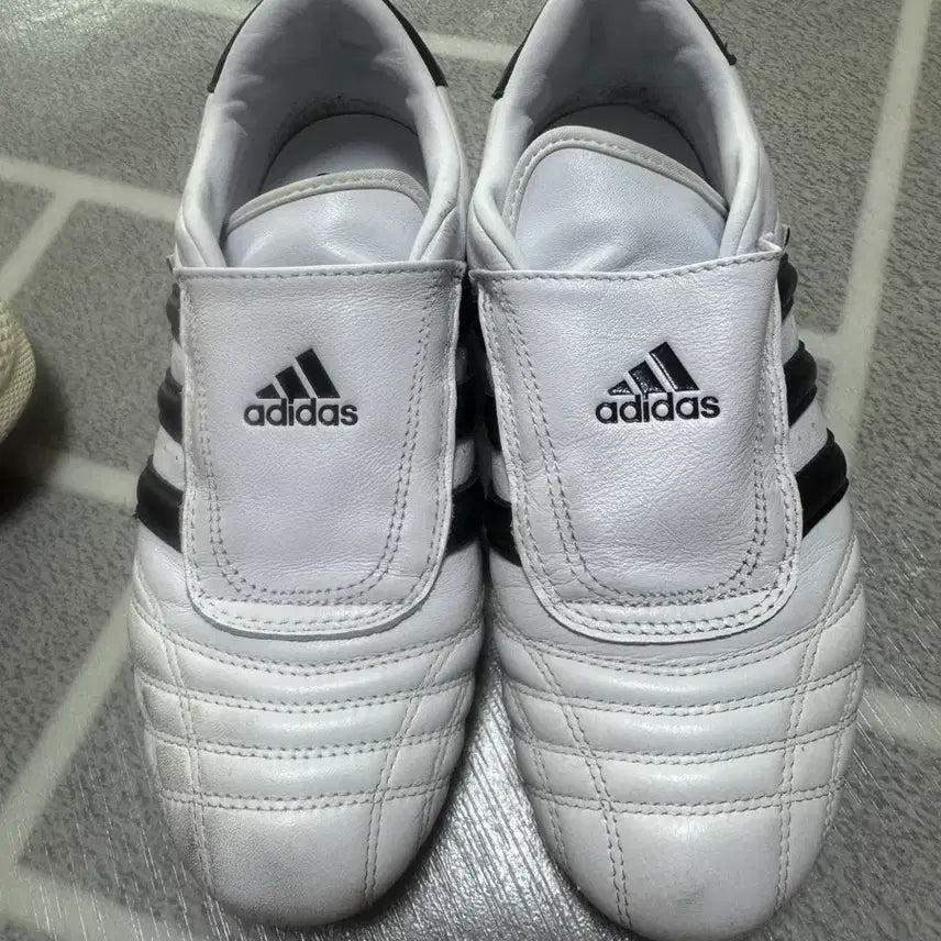 [BUNJANG] Adidas Taekwondo White 245 Shoes / 아디다스태권도 화이트 245