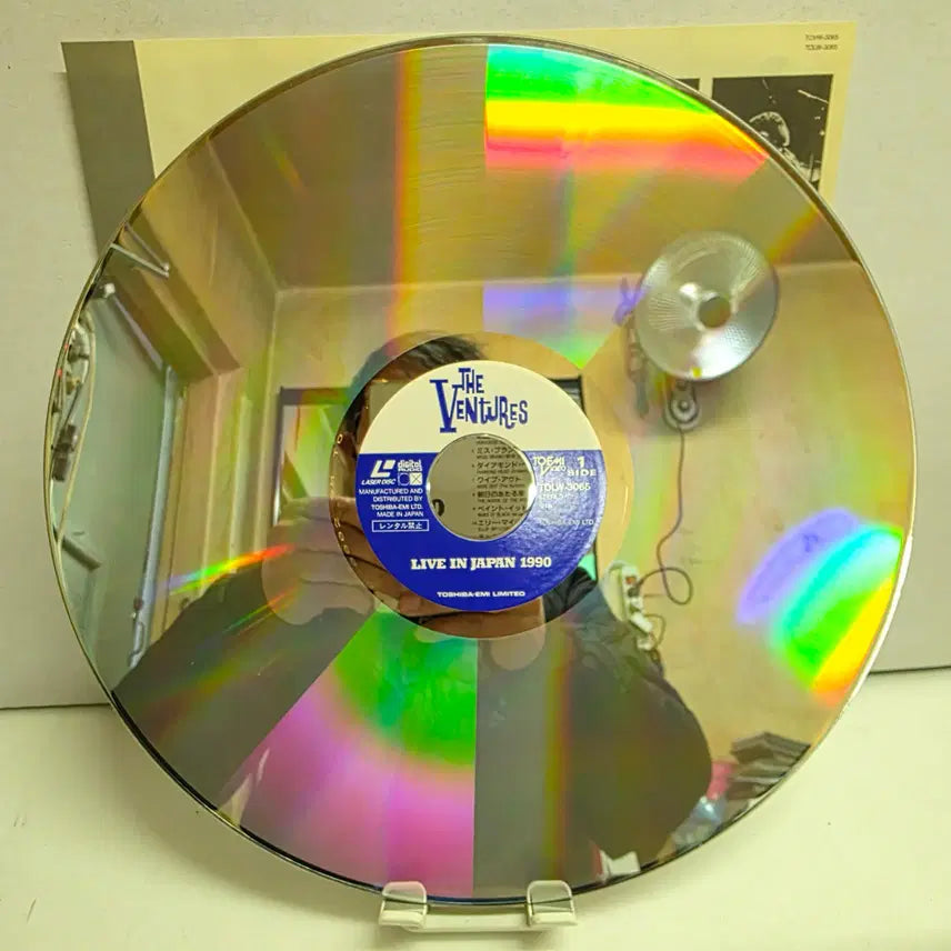 [BUNJANG] The Ventures Live in Japan 1990 Laserdisc / 2)더 벤처스  Live in Japan 1990