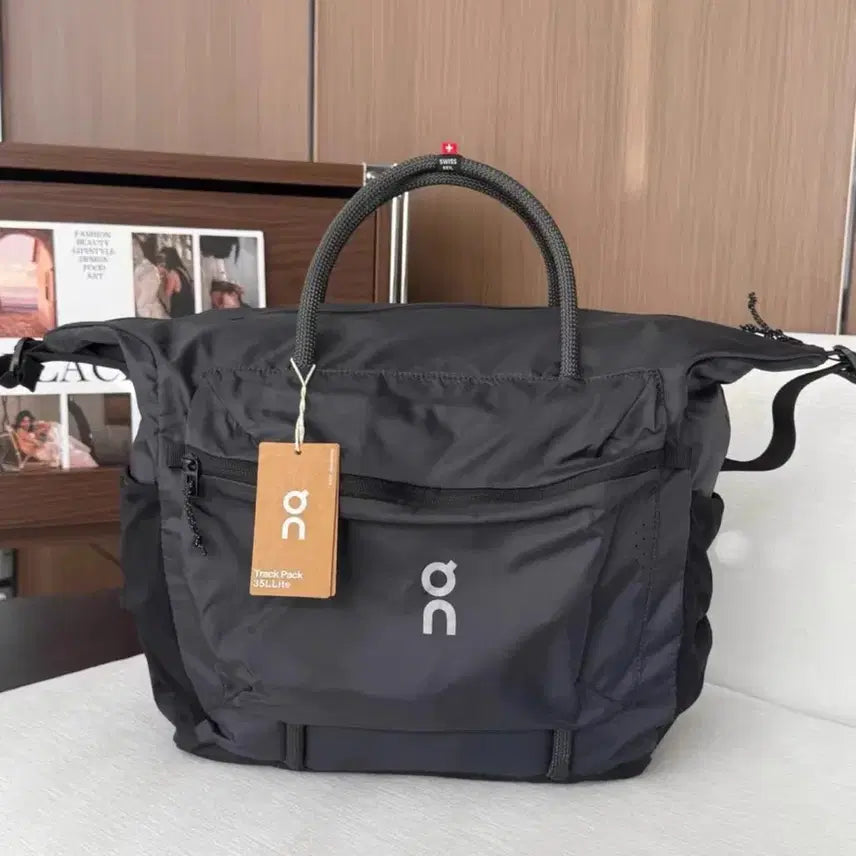 [BUNJANG] On Running Track Pack 35L Crossbody Bag / 신품 온 러닝 트랙 팩 35L 라이트 크로스백