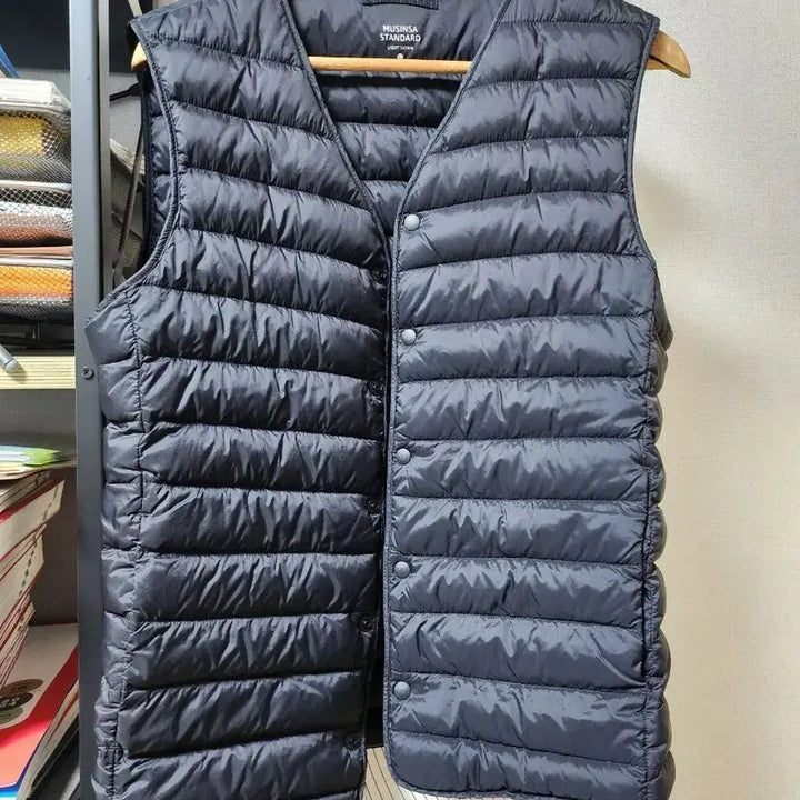[BUNJANG] Musinsa Standard Lightweight Padded Vest Black / 무신사 스탠다드 경량 패딩 조끼 블랙 100 L