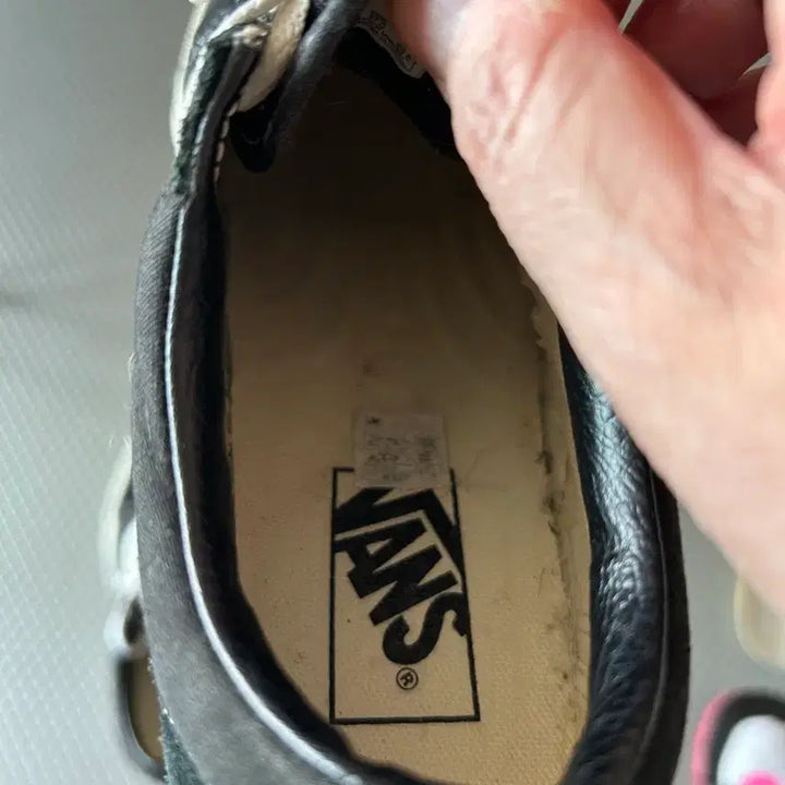 [BUNJANG] Vans Old Skool Black Sneakers 235 / Vans 올드스쿨 블랙 스니커즈 235