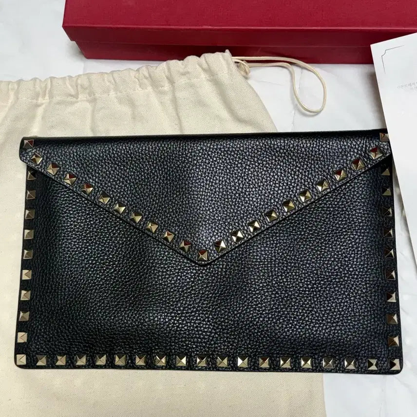 [BUNJANG] Valentino Rockstud Clutch Bag / 발렌티노 락스터드 클러치백