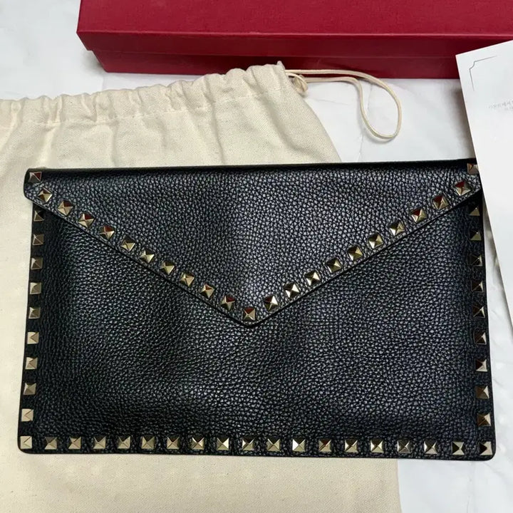 [BUNJANG] Valentino Rockstud Clutch Bag / 발렌티노 락스터드 클러치백