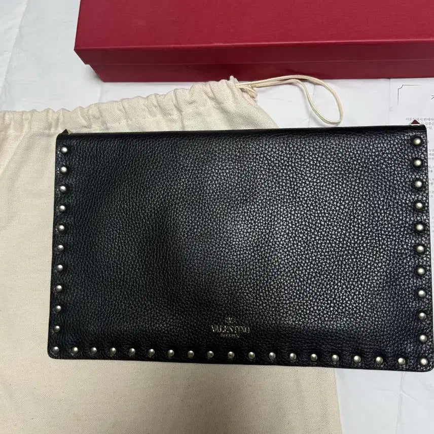 [BUNJANG] Valentino Rockstud Clutch Bag / 발렌티노 락스터드 클러치백