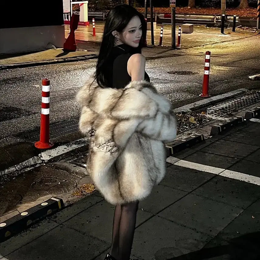 [BUNJANG] Covet Ivory Faux Fur Jacket / 코벳 퍼자켓 아이보리 (easy_yun 착용)