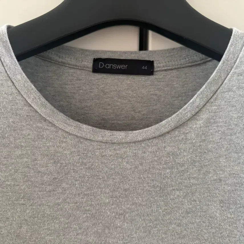 [SOLD OUT] 디앤써 그레이 라운드넥 긴팔 티셔츠 100사이즈