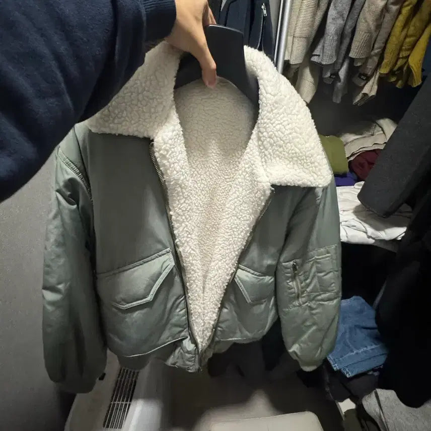 [SOLD OUT] 보세 무스탕 민트색
