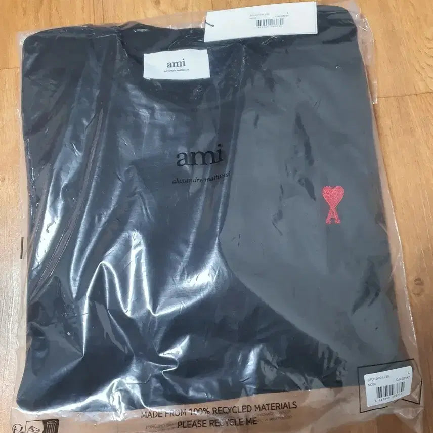 [BUNJANG] AMI Small Heart Black Sweatshirt (L) / 아미 스몰 하트 블랙 맨투맨 L 새상품