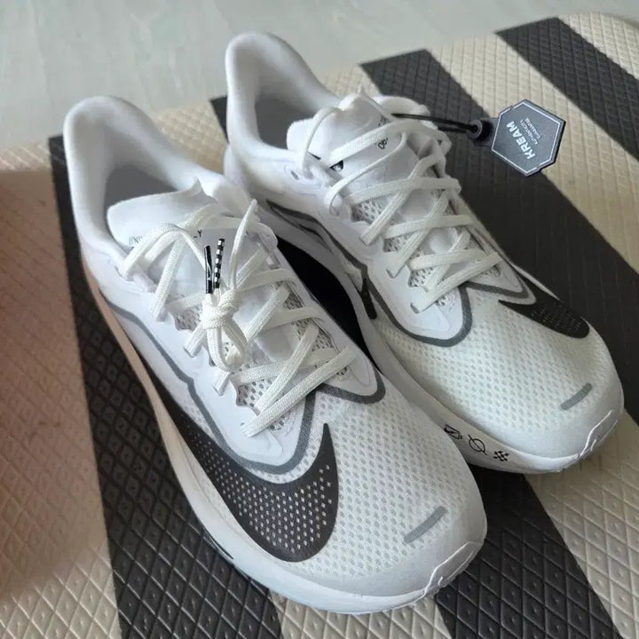 [BUNJANG] Nike Zoom Fly 6 White Smoke Grey Running Shoes / 나이키 줌 플라이 6 화이트스모크그레이 265mm