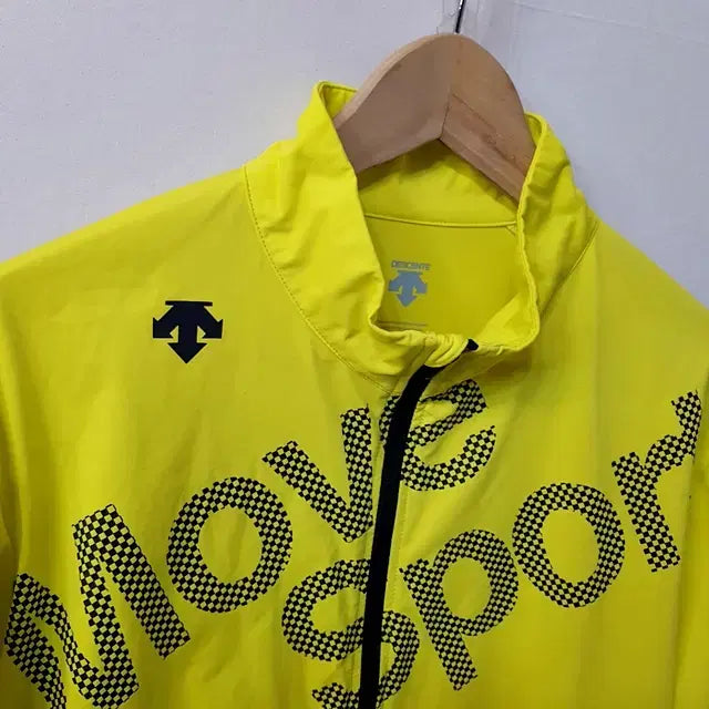 [SOLD OUT] 데상트 점퍼 형광 그린