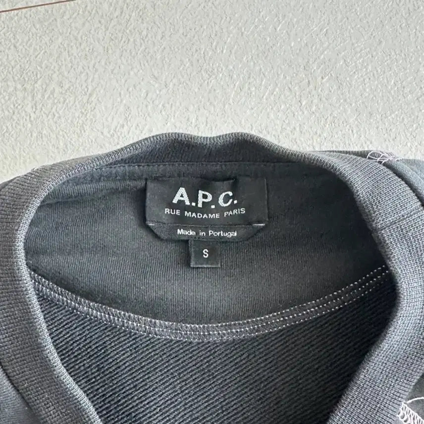 [SOLD OUT] A.P.C. 아페쎄 여성 맨투맨 S 회색