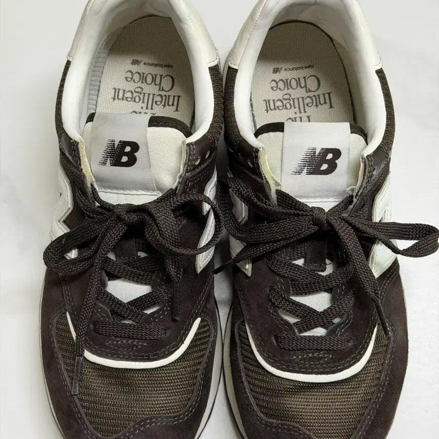 [BUNJANG] New Balance 574 Legacy Brown Sneakers / 뉴발란스 574 레거시 브라운 240사이즈 (크림구매 박스풀