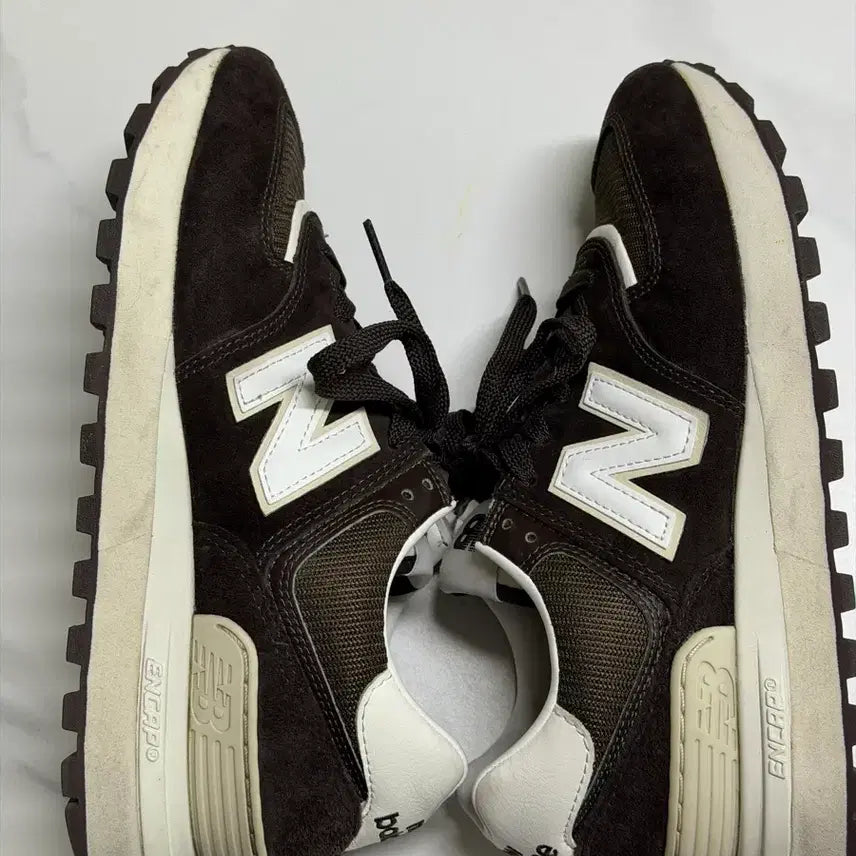 [BUNJANG] New Balance 574 Legacy Brown Sneakers / 뉴발란스 574 레거시 브라운 240사이즈 (크림구매 박스풀
