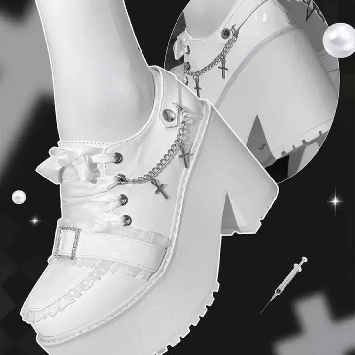 [BUNJANG] Platform High Heel Shoes with Cross Chain and Ribbon / 양산형 지뢰계 하이힐 플랫폼 슈즈 십자가 체인 리본 장식 슈즈(2컬러)