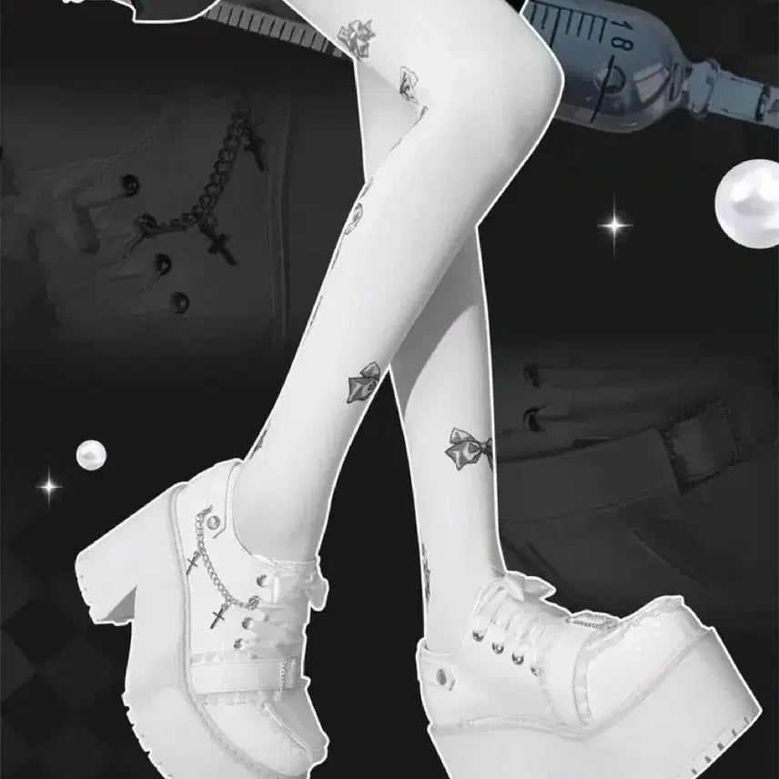 [BUNJANG] Platform High Heel Shoes with Cross Chain and Ribbon / 양산형 지뢰계 하이힐 플랫폼 슈즈 십자가 체인 리본 장식 슈즈(2컬러)