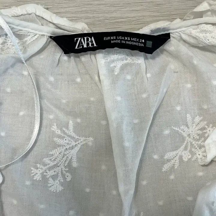 [BUNJANG] Zara Lace Blouse XS / 자라 레이스 블라우스/xs 사이즈