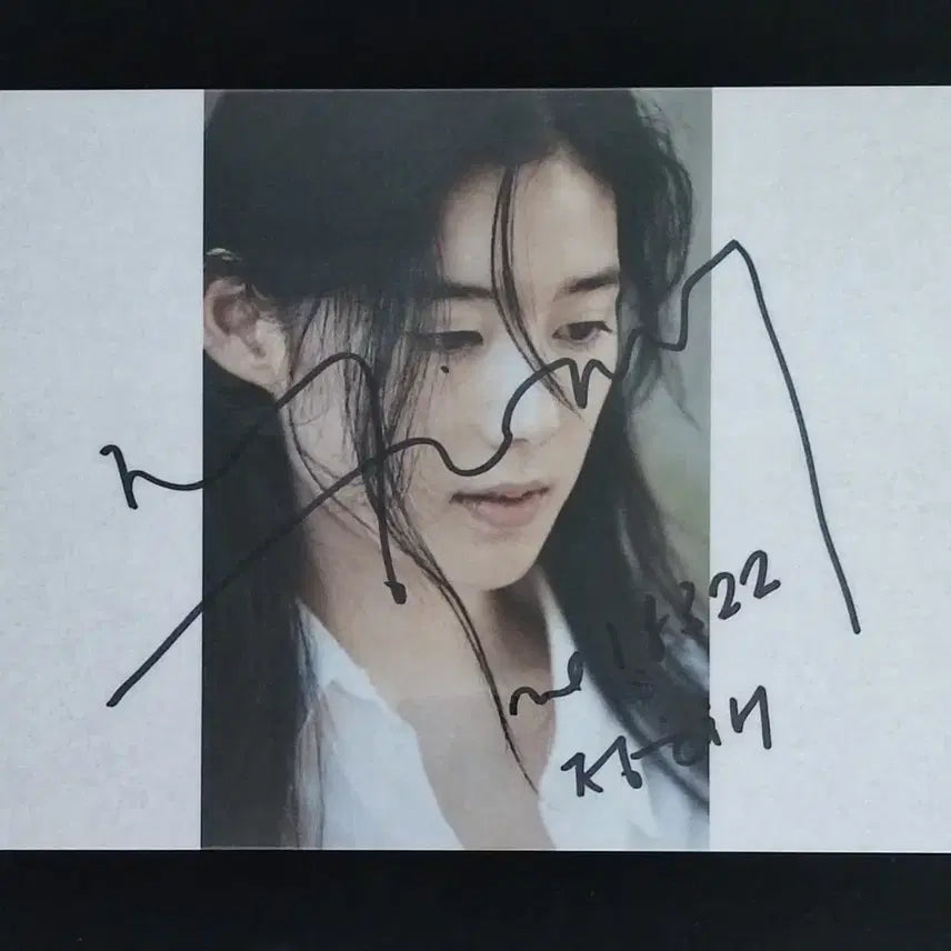 [BUNJANG] Jung Eun-Chae Signed Photo / 정은채 Jung Eun-Chae 배우 친필 싸인