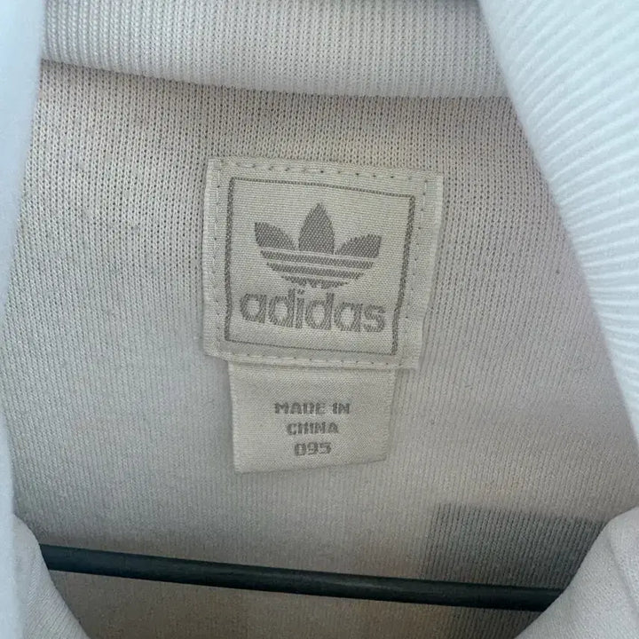 [BUNJANG] Adidas White Track Top with American Flag Patch / 아디다스 흰색 트랙탑 + 미국 국기 패치