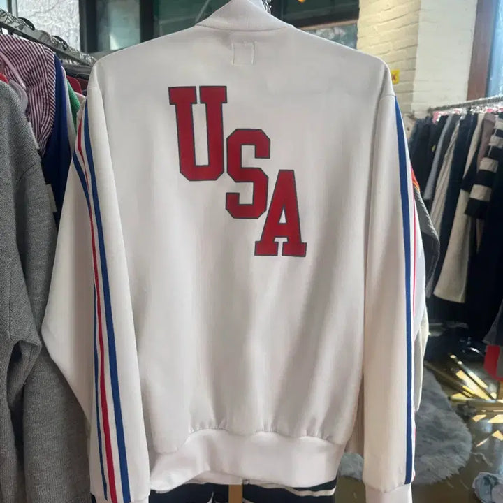 [BUNJANG] Adidas White Track Top with American Flag Patch / 아디다스 흰색 트랙탑 + 미국 국기 패치