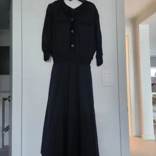 [SOLD OUT] 사틴 블랙 원피스