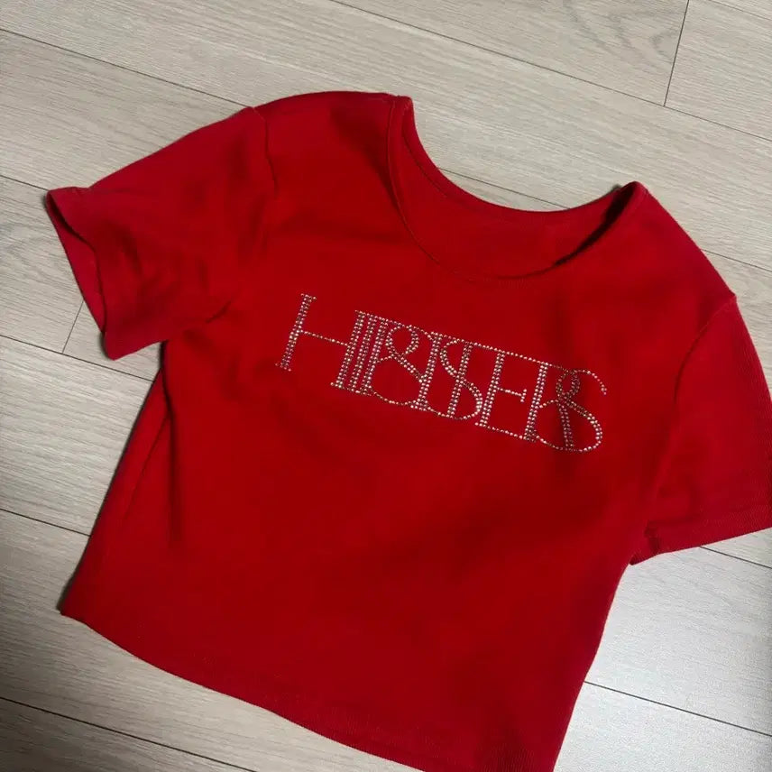 [BUNJANG] Hip Sisters Red T-shirt / 힙시스터즈 반팔