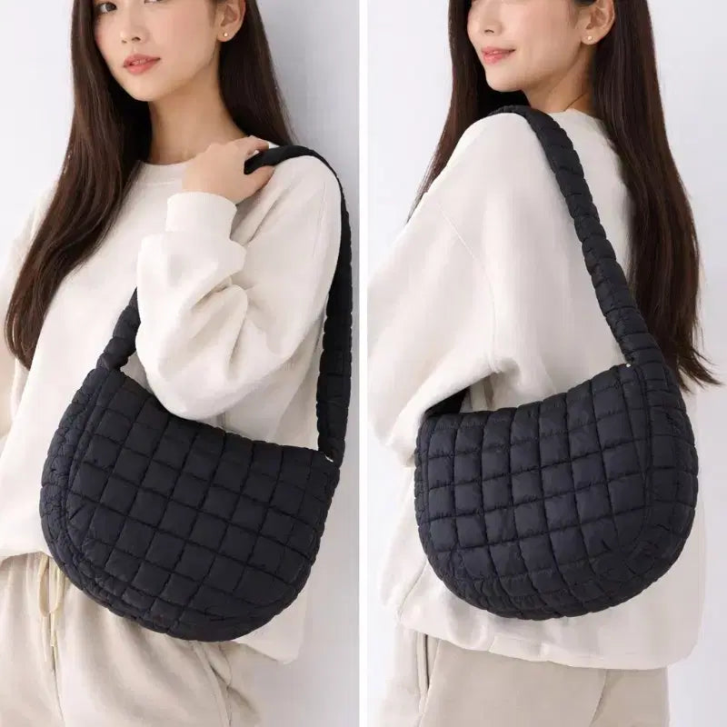 [SOLD OUT] 퀼팅 누빔 호보백 블랙 숄더백